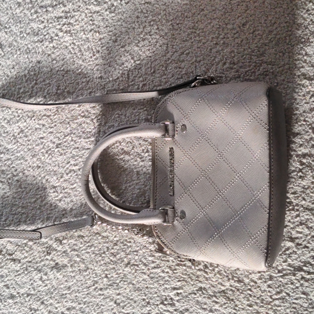 LAST CHANCE. Grey Michael Kors Purse